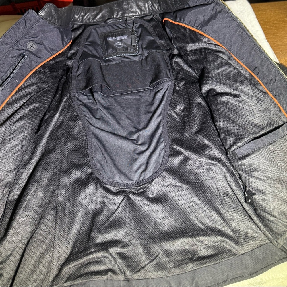 Harley-Davidson Women's Black Quilted Leather Motorcycle Jacket - Picture 5 of 12